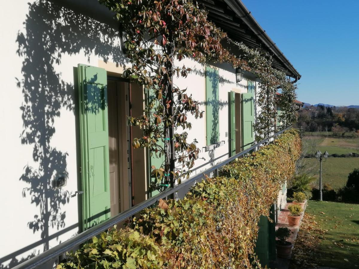 Casale Raffaello B&B Como Albese Con Cassano Eksteriør bilde